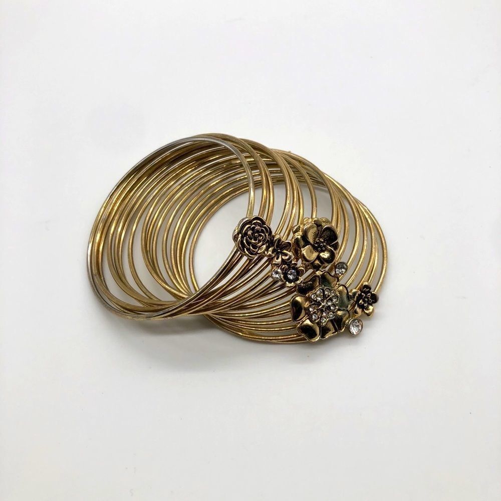 💝Gold Tone Multi Stacked Bangle Bracelet w/Flower
